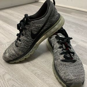 Nike Flyknit Air Max